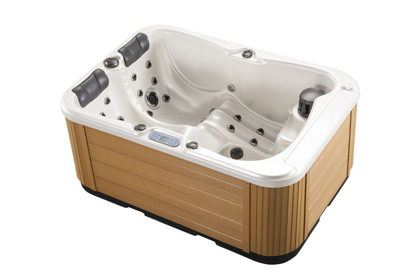 A085 Charybdis Jacuzzi Outdoor Spa pro persona II